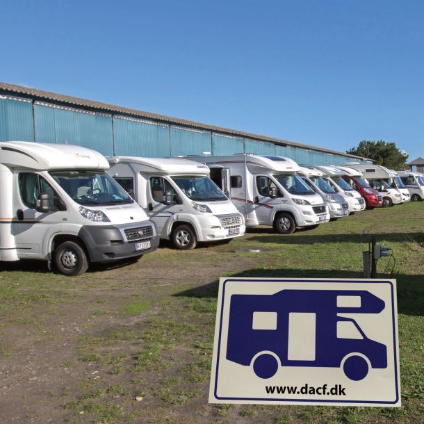 Autocamper m�rke til plads